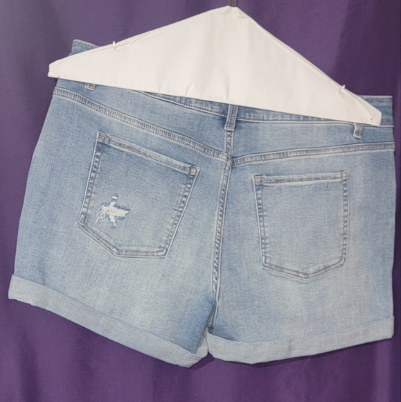 Time & Tru Jean shorts - Picture 2 of 3